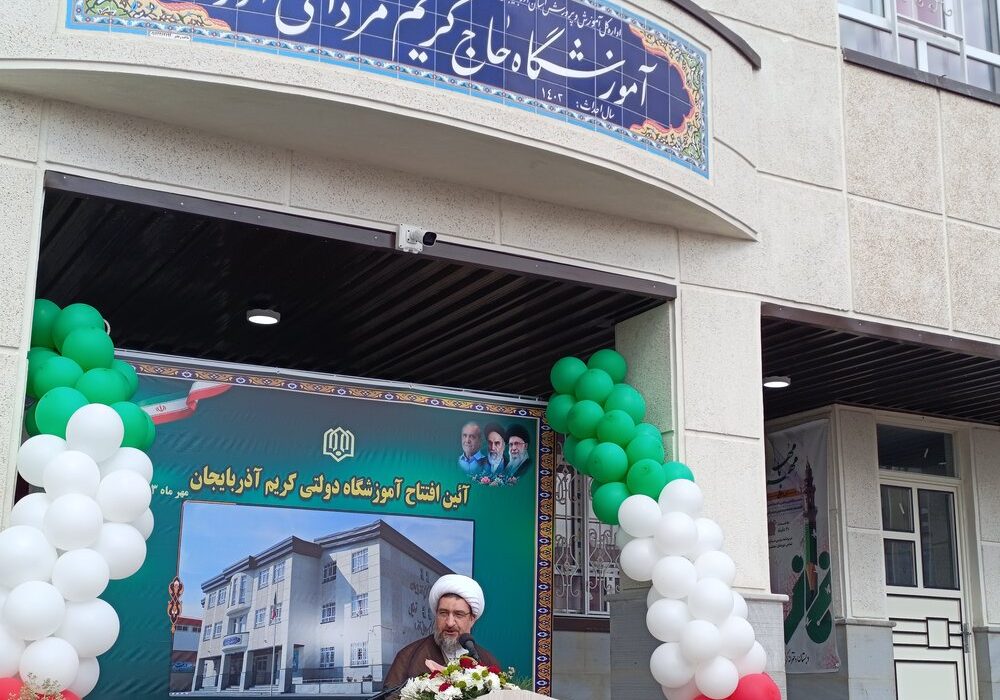خیرین بدون هیچ‌ چشم داشتی دسترنج خود را در طبق اخلاص می‌گذارند