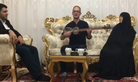 مادری که مربی زندگی کودکان دارای معلولیت خود شده است