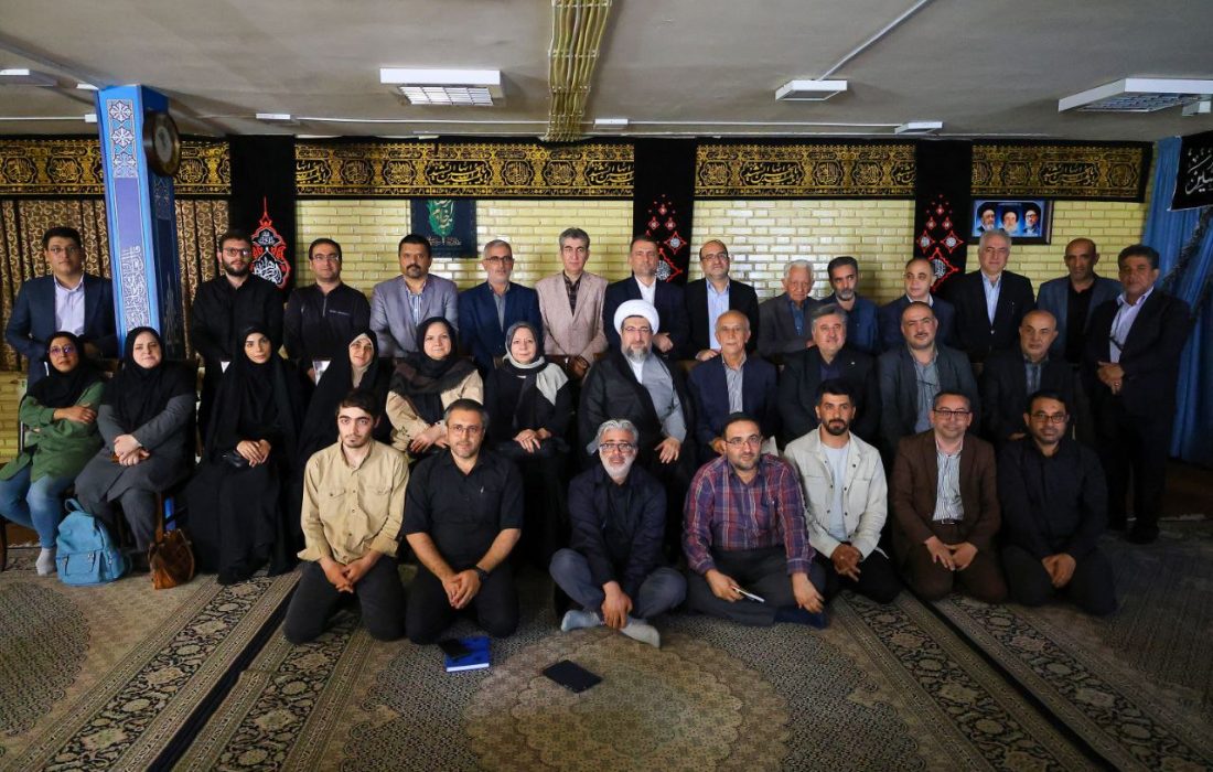 دیدار جمعی از اصحاب رسانه با امام جمعه تبریز
