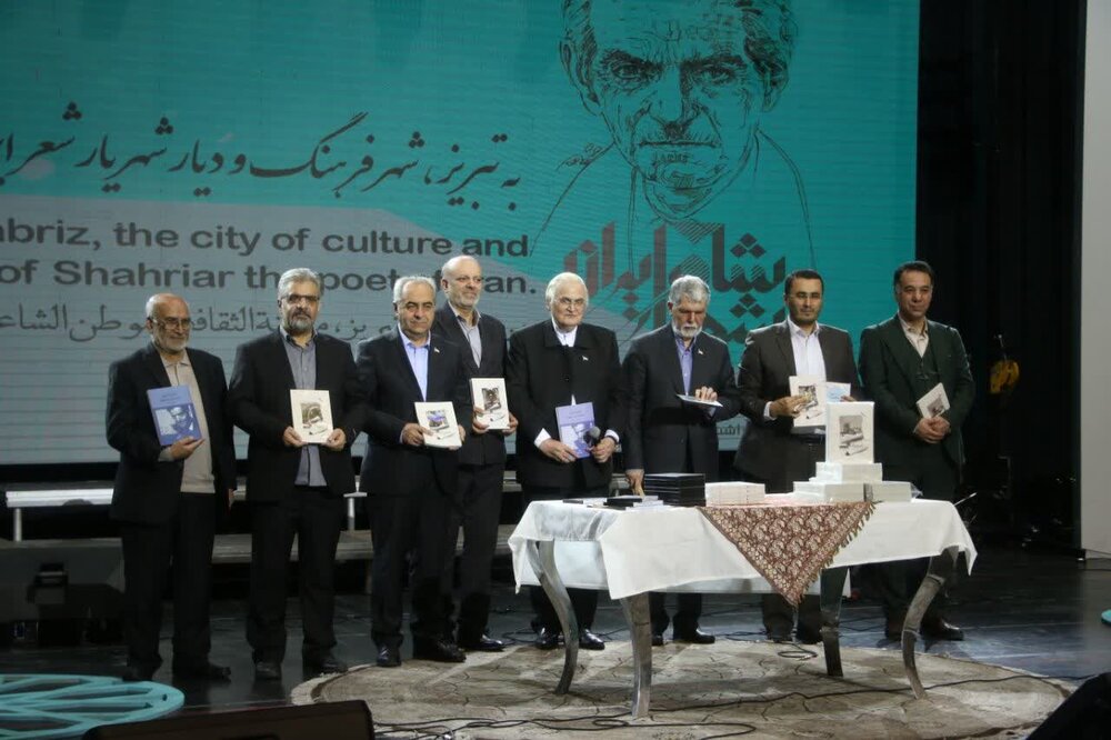مجموعه پنج جلدی “تبریزنامه” رونمایی شد