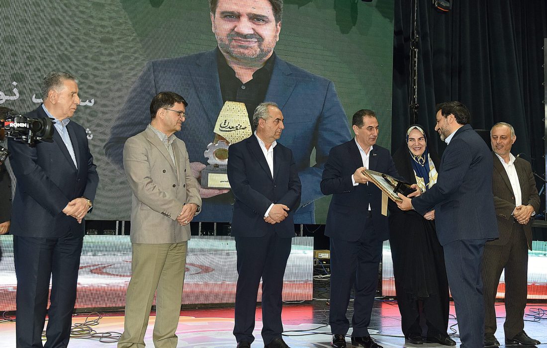 افتخار آفرینی به عنوان واحد نمونه صنعتی آذربایجان‌شرقی