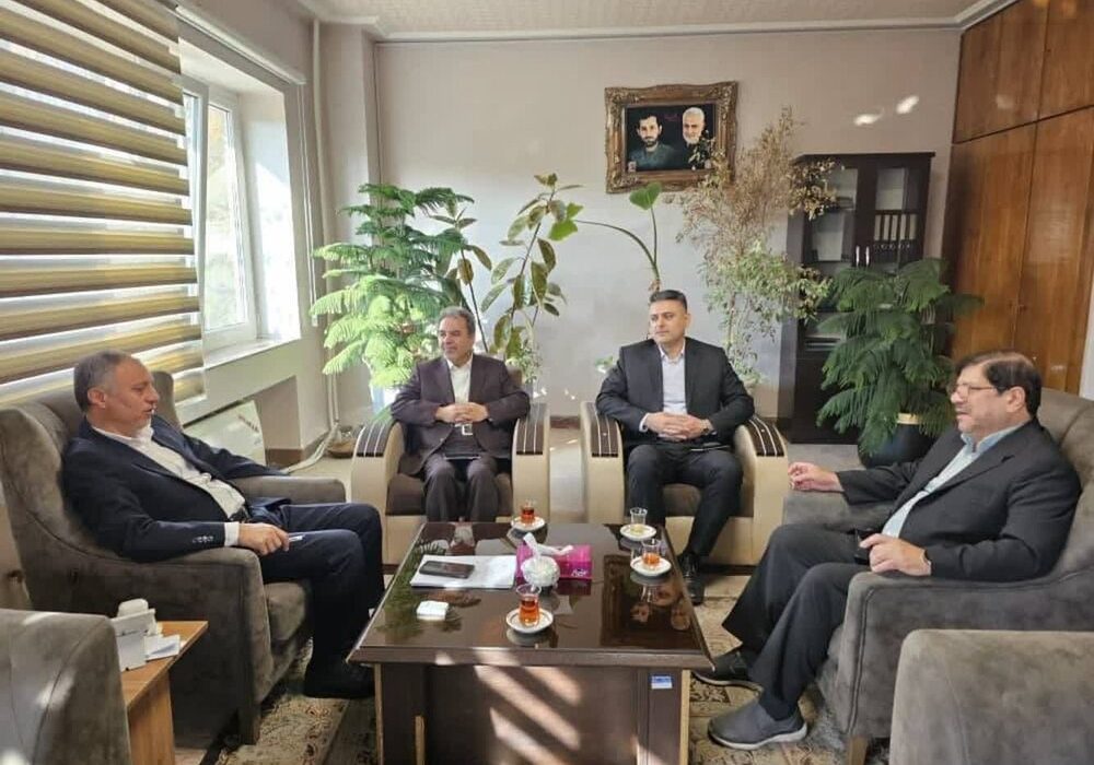 باور صنعتگران، بهره‌برداری از علم برای توسعه است