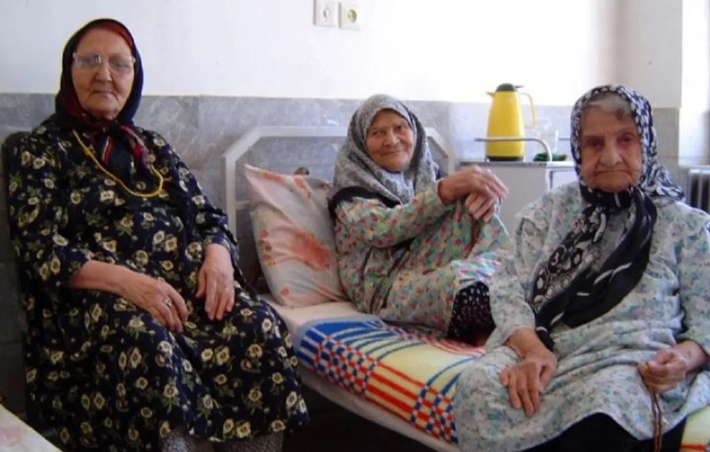 مادرانی پشتِ درهای بسته؛ روایت انتظاری که تمام نمیشود