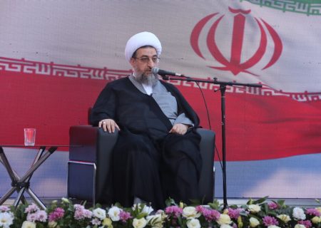 شهر نیازمند همدلی مسئولان است / حاشیه سازی برای مدیریت شهری امری ناپسند است