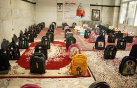 توزیع ۲۷۵۴ بسته تحصیلی در مناطق کم‌برخوردار توسط هلال احمر آذربایجان شرقی