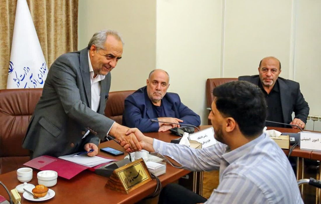 گزارشی از نشست استاندار با مردم آذربایجان شرقی