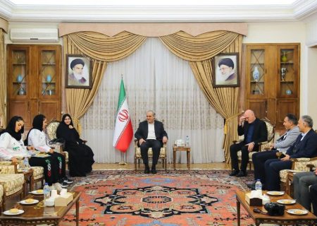 قدردانی استاندار آذربایجان شرقی از ثنا زارع و معصومه داناپور، قهرمانان قایقرانی جوانان جهان