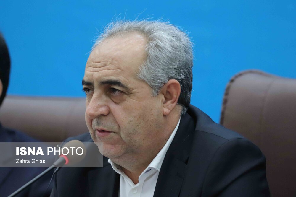 اعطای مجوز واردات نهادههای دامی به فعالان اقتصادی آذربایجان شرقی