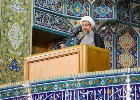 امام جمعه تبریز: آمریکا در خیال باطل خود تلاش دارد ایران را به انزوا بکشاند