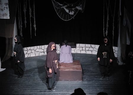تئاتر «نهنگ» در تبریز؛ روایتی از سکوتی که به فاجعه می‌رسد