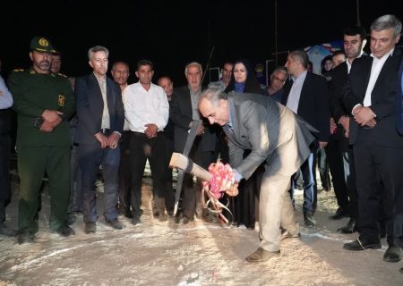 کلنگ نیروگاه خورشیدی ۳ مگاواتی لیلان به زمین خورد/توانمندسازی مددجویان با درآمد نیروگاه