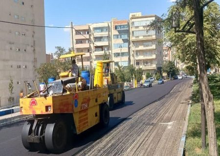 توزیع ۲۹۶ هزار و ۶۶۵ تن آسفالت در ۸۵۱ محله و معبر تبریز از ابتدای سال جاری
