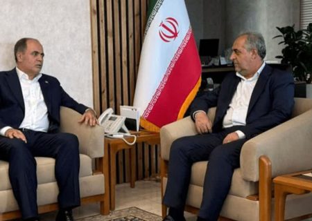 پیگیری افزایش سوخت، تسریع پرداخت گندم‌کاران و تأمین مالی طرح‌های توسعه‌ای آذربایجان شرقی